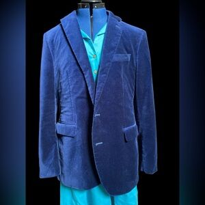 A stunng blue velvet mens dress coat!  size Slim. in great condition!